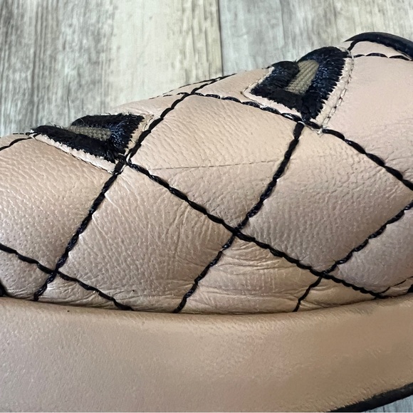 Chanel CC Interlocking Mesh Heeled Sandals in Beige AUTHENTIC - Picture 10 of 12